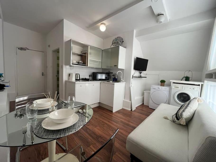 런던 Modern Cosy Studio In Barbican - Green - F2 아파트 외부 사진